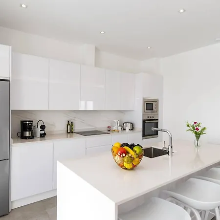 Aqualava 2 By Βίλα