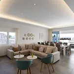 Villa Aqualava 2 By